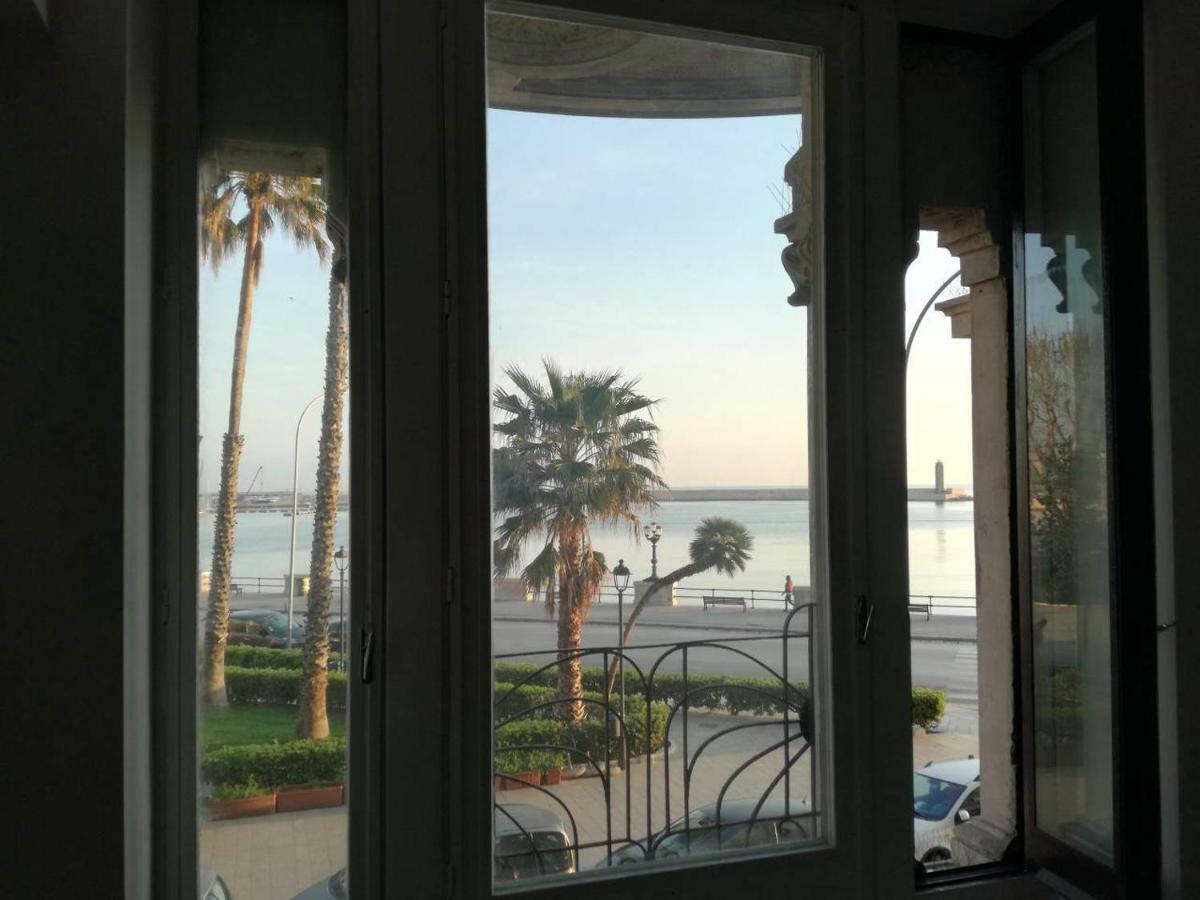 Sea View *